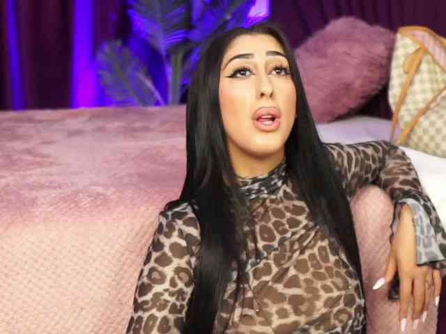 MadamDiamond webcam