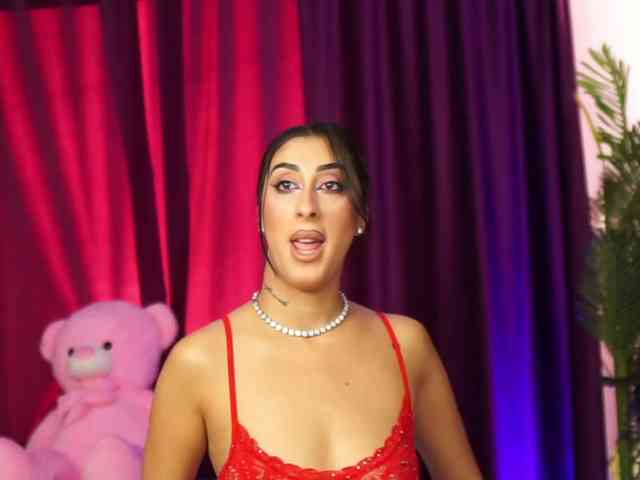 MadamDiamond webcam