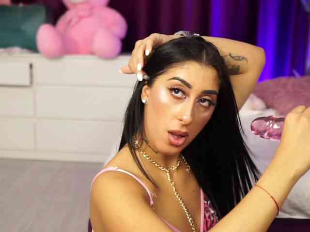 MadamDiamond webcam