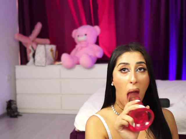 MadamDiamond webcam