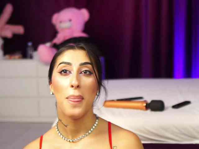 MadamDiamond webcam