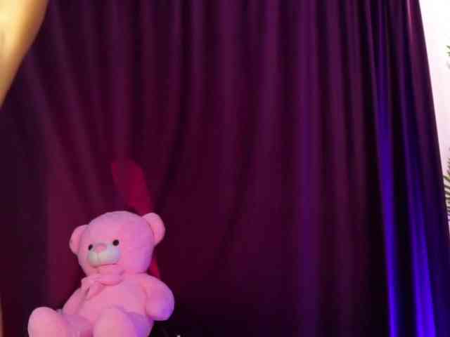 MadamDiamond webcam
