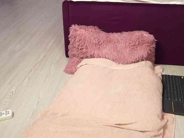 MadamDiamond webcam