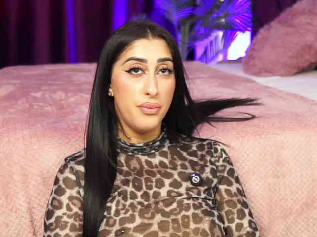 MadamDiamond webcam