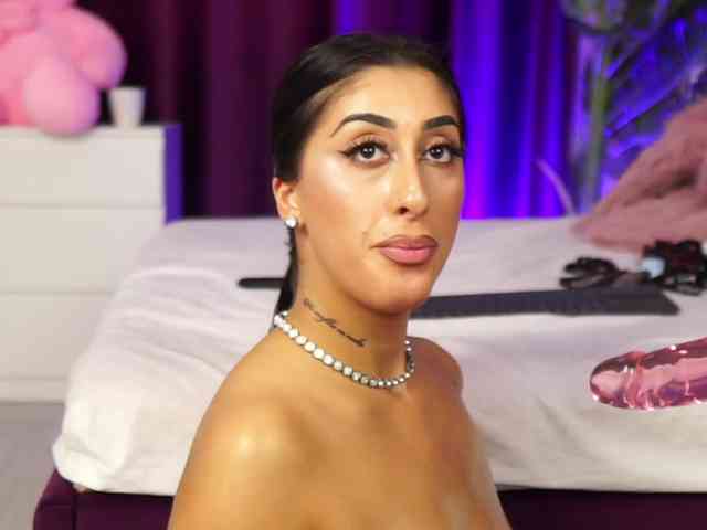 MadamDiamond Live Webcam on BongaCams