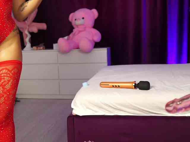 MadamDiamond webcam