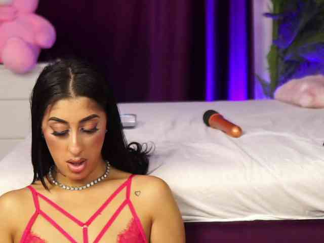 MadamDiamond webcam