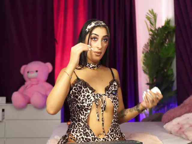 madamdiamond's live room