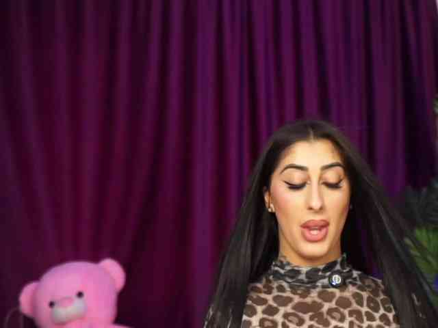 MadamDiamond webcam
