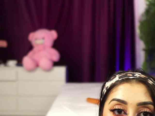 MadamDiamond webcam