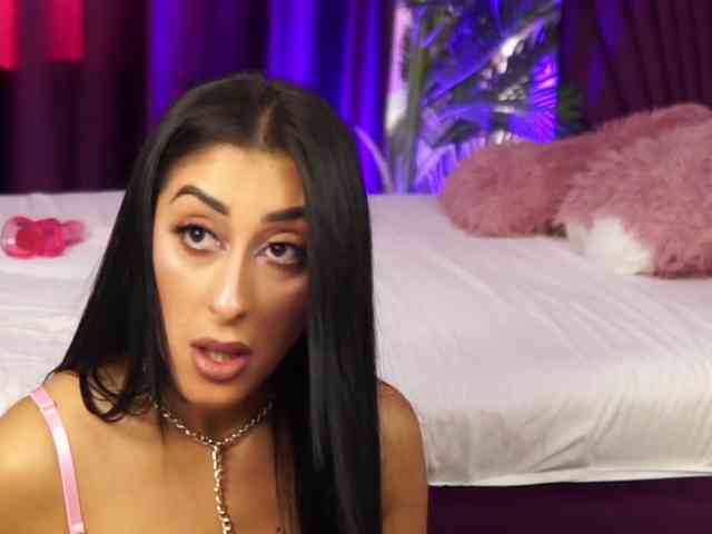 MadamDiamond webcam