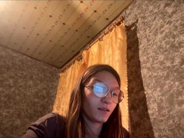 Evacrazys live cam on BongaCams