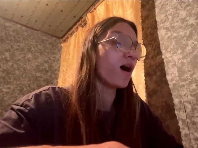 Evacrazys live cam on BongaCams