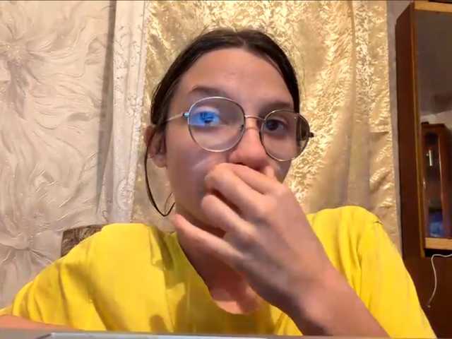 Evacrazys live cam on BongaCams