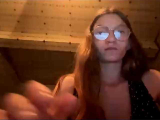 Evacrazys live cam on BongaCams