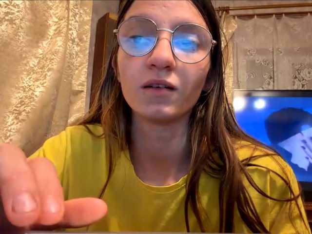Evacrazys, en directo ahora en BongaCams