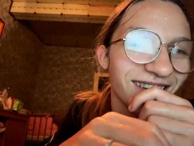 Evacrazys live cam on BongaCams