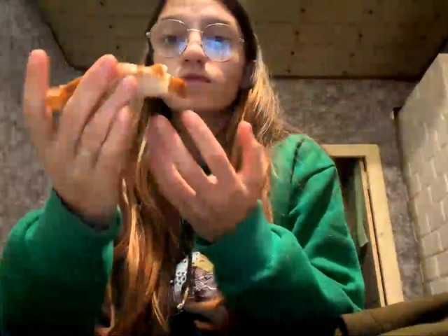 Evacrazys live cam on BongaCams