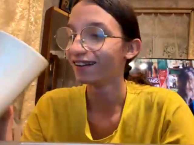 Evacrazys live cam on BongaCams