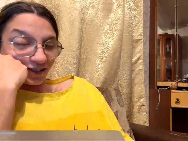 Evacrazys live cam on BongaCams