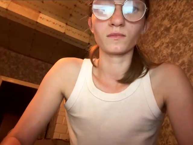 Evacrazys live cam on BongaCams