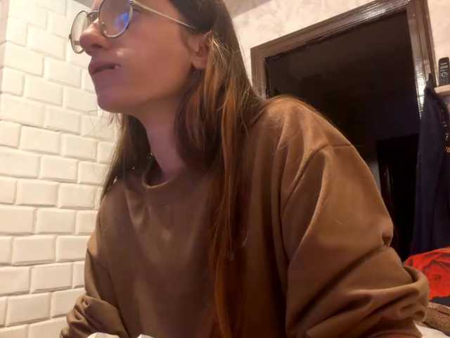 Evacrazys live cam on BongaCams