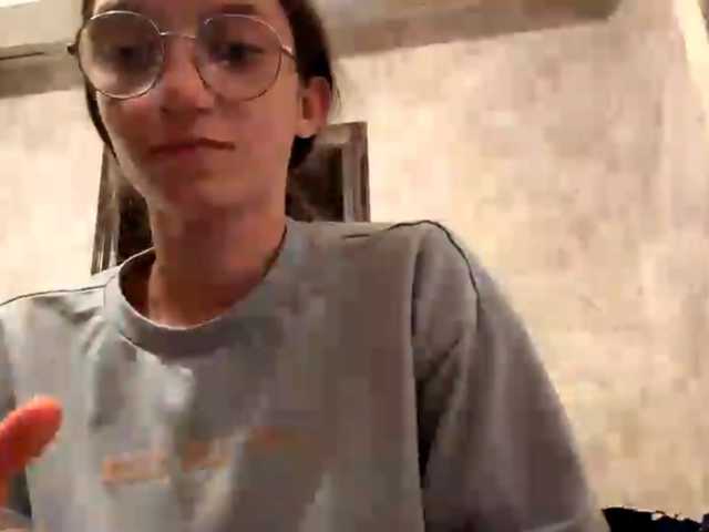 Evacrazys live cam on BongaCams