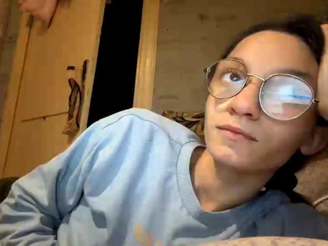 Evacrazys live cam on BongaCams