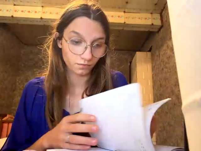 Evacrazys live cam preview