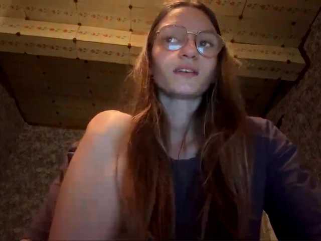 Evacrazys live cam on BongaCams