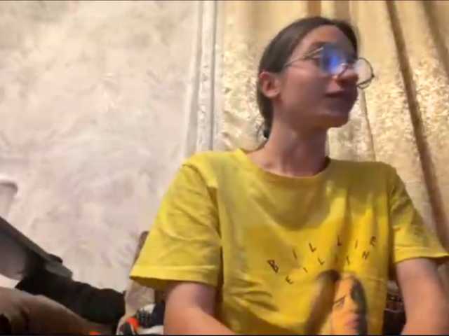 Evacrazys live cam on BongaCams