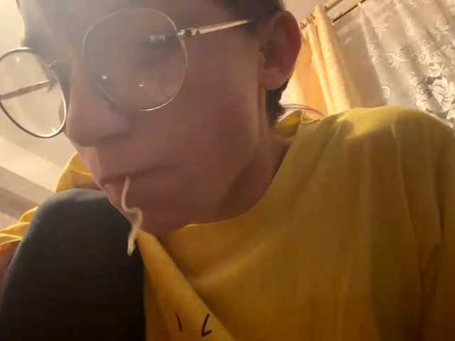 Evacrazys live cam on BongaCams