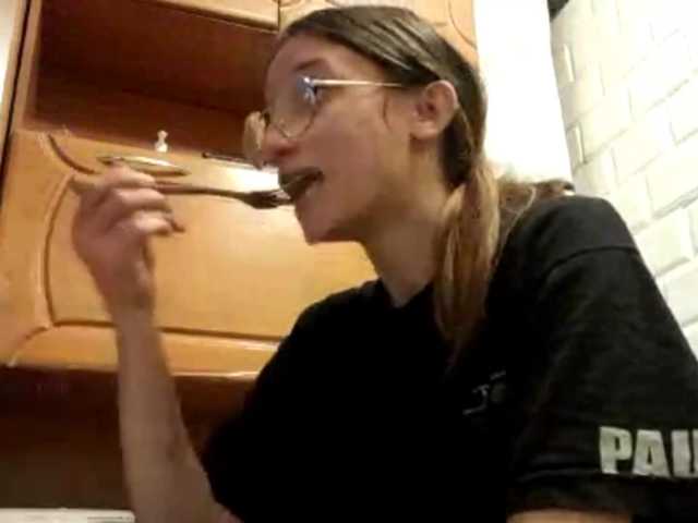 Evacrazys live cam on BongaCams