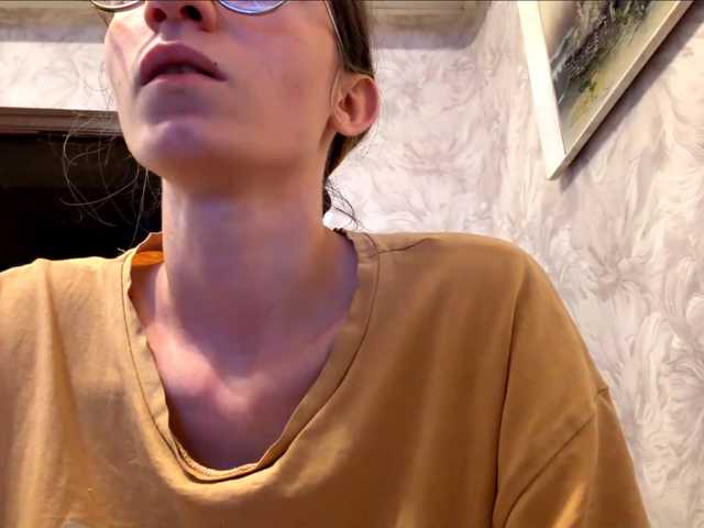 Evacrazys live cam on BongaCams