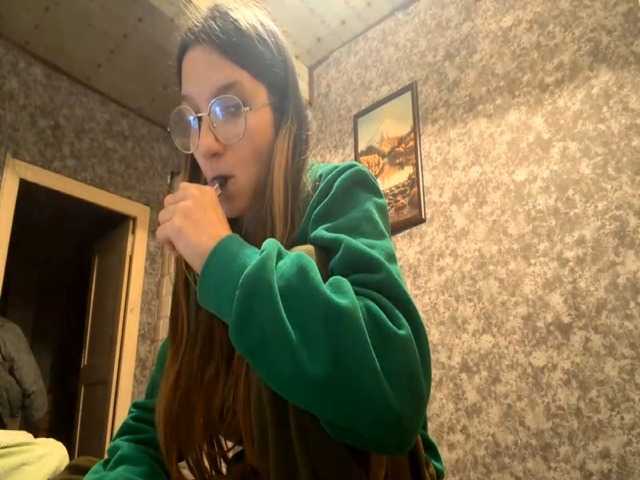 Evacrazys live cam on BongaCams