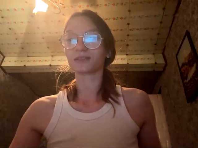 Evacrazys live cam on BongaCams