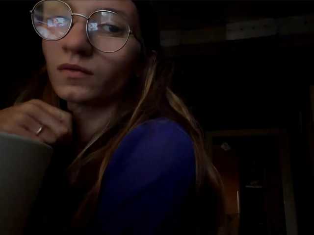 Evacrazys live cam preview
