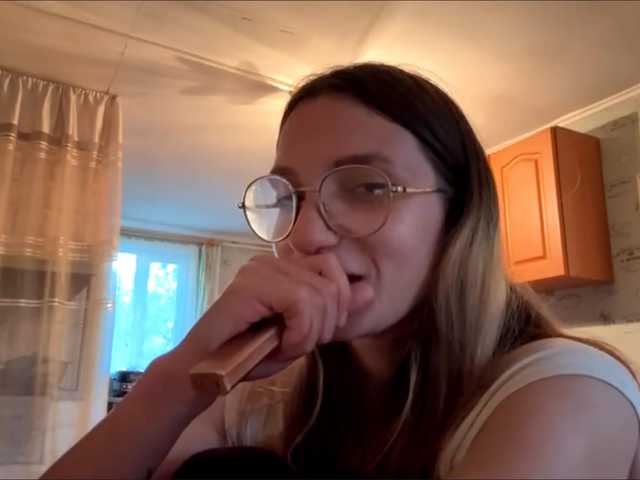 Evacrazys live cam on BongaCams