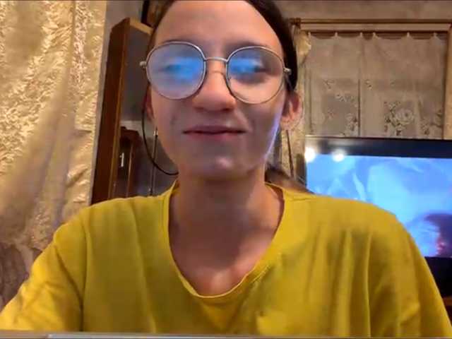 Evacrazys live cam on BongaCams