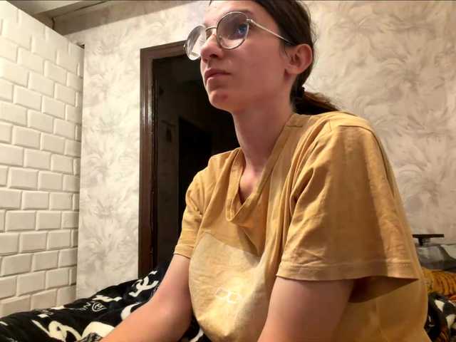 Evacrazys live cam on BongaCams