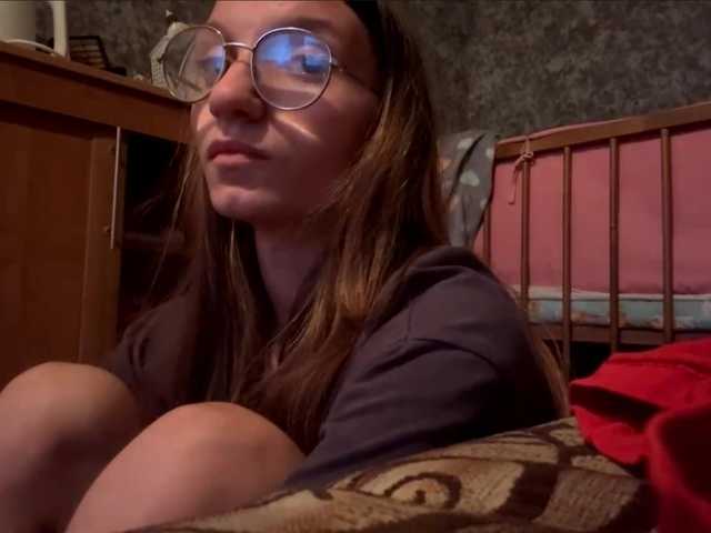 Evacrazys live cam on BongaCams