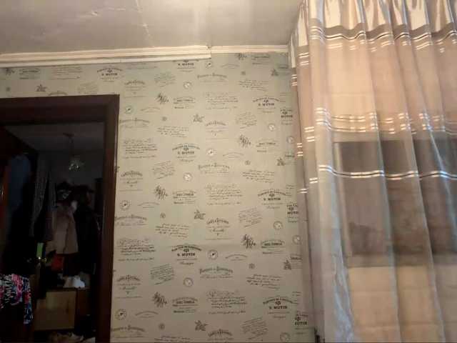 Evacrazys live cam on BongaCams