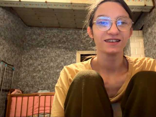 Evacrazys live cam on BongaCams