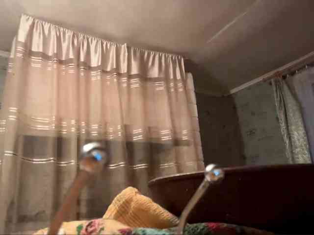 Evacrazys webcam