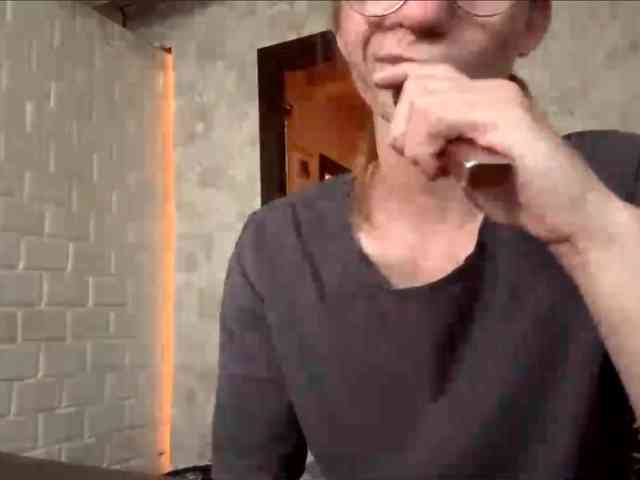 Evacrazys webcam