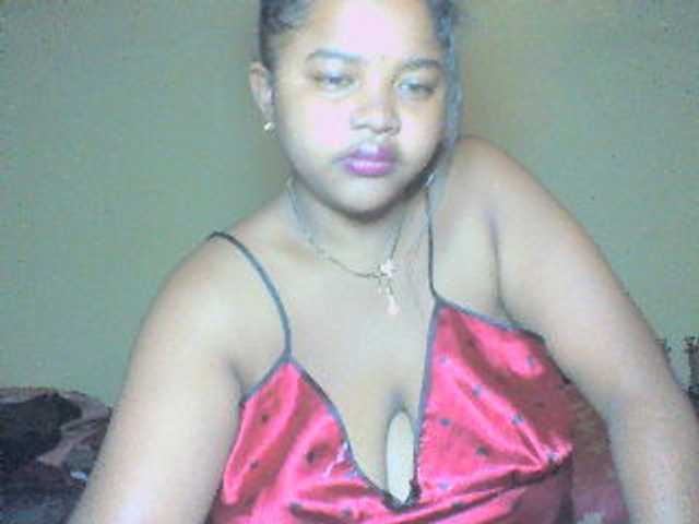 Djenni1 live cam on BongaCams