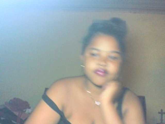 Djenni1 live cam on BongaCams