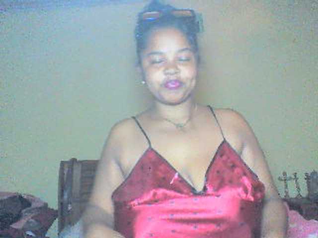 Djenni1 live cam on BongaCams