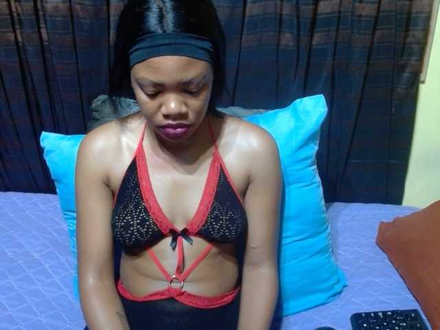 ObedientBlackBabe live webcam show
