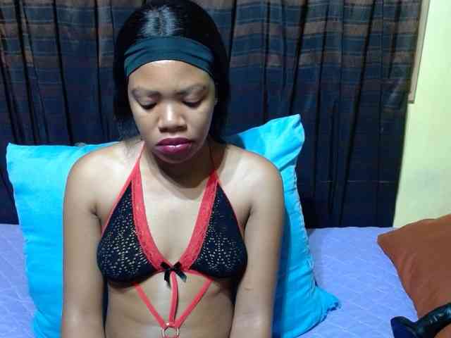 ObedientBlackBabe webcam